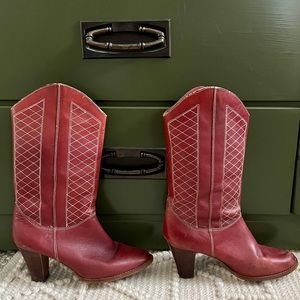 Red Cowboy Boots sz 8